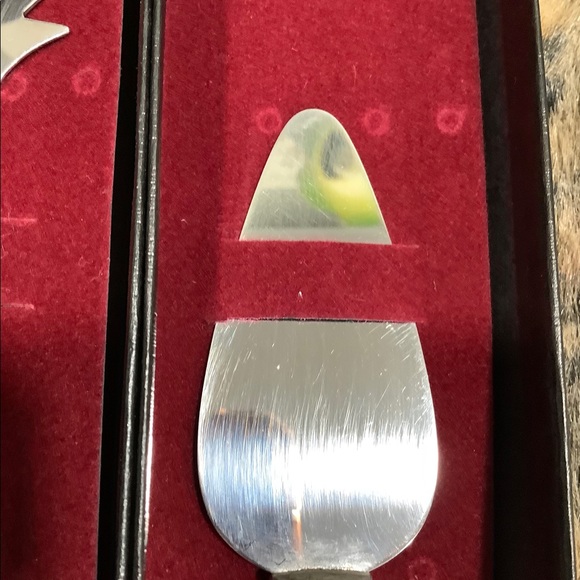 FROM DISNEY RESORTS CHEESE SPREADER SET - Picture 5 of 11